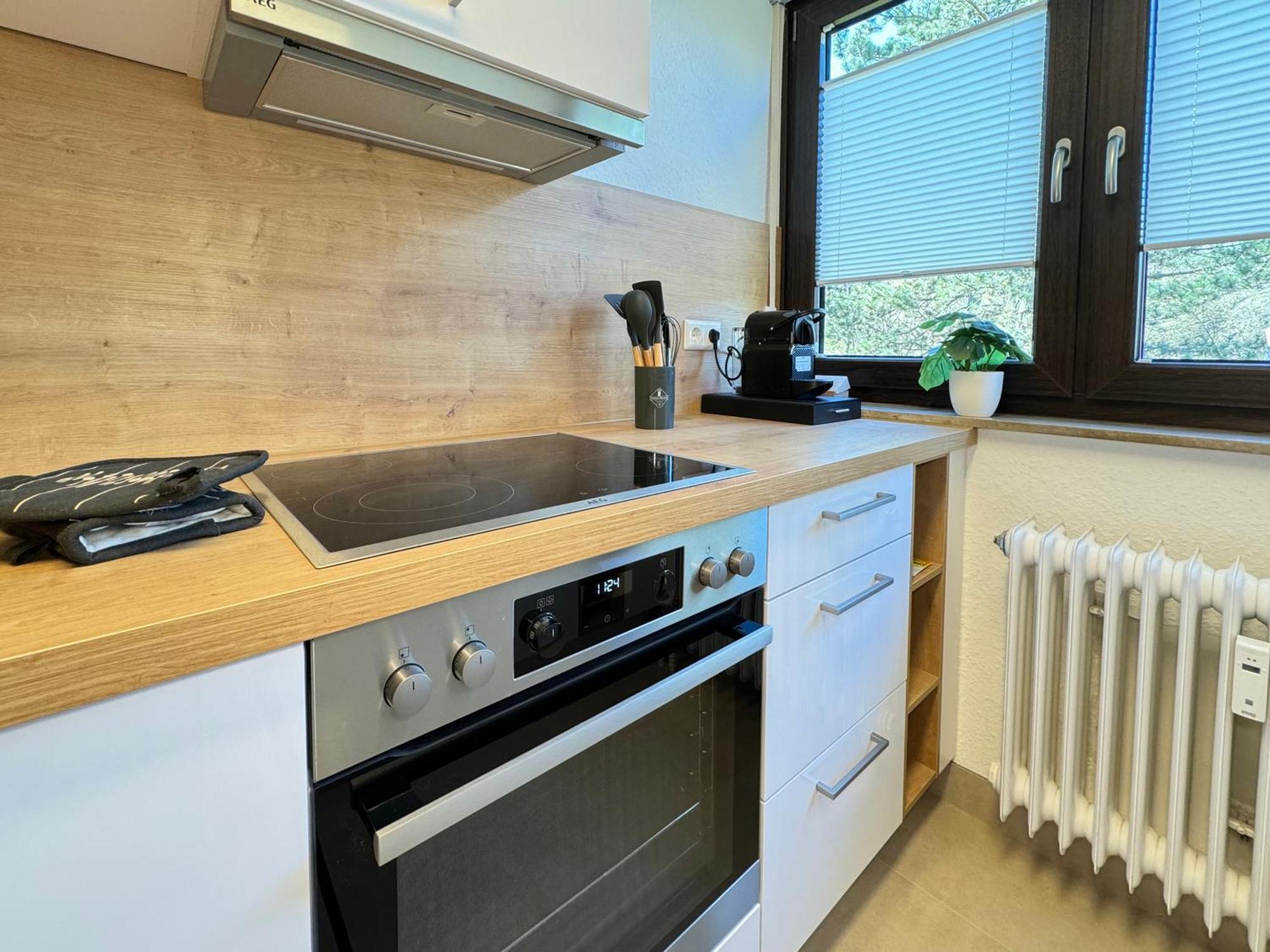 3 Zimmer Apartment, 90 Qm, Ruhig Und Zentrumsnah, Max 6 Pers, 15 Qm Balkon , Private Garage, Internet 1000 Mbit Sindelfingen Exterior foto